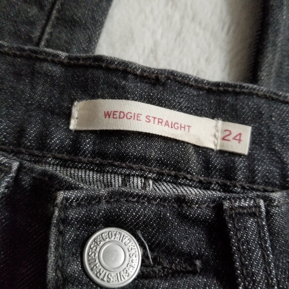 LEVI'S Wedgie Straight Fit Jean Size 24 - Picture 6 of 13